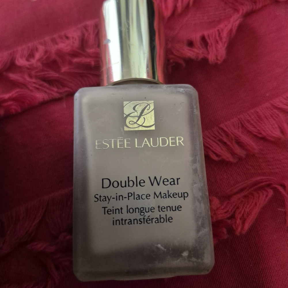 Estee Lauder Double Wear Foundation - Spiced Sand